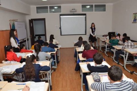Sumqayıt məktəbliləri İDRAK liseyinin təşkilatçılığı ilə biliklərini sınadı - FOTO+VİDEO