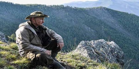 Putin dağda belə istirahət etdi - FOTO
