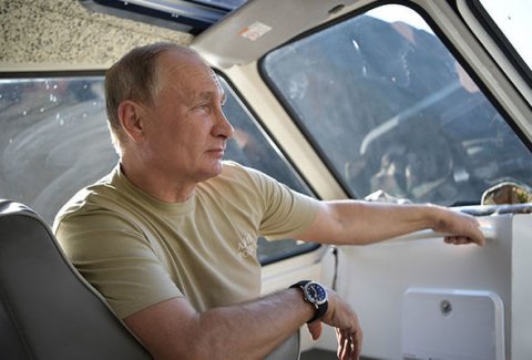 Putin dağda belə istirahət etdi - FOTO