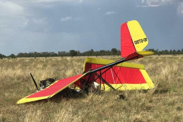 Çexiyada aviaşou zamanı tarixi monoplanın pilotu həlak olub