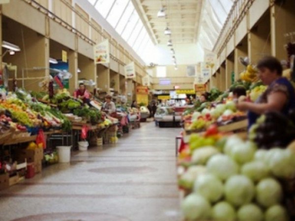 Sankt-Peterburqun meyvə bazarı 90% şəmkirlilərin nəzarətində