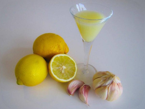 Revmatizmin dərmanı: sarımsaqlı limon suyu