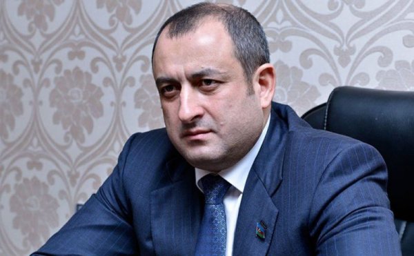 “İcra başçısı məndən 30 min manat istəyir” — Deputat Adil Əliyev