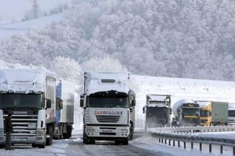 Rusiya ilə avtomobil yolu bağlandı - Gürcüstandan şok addım