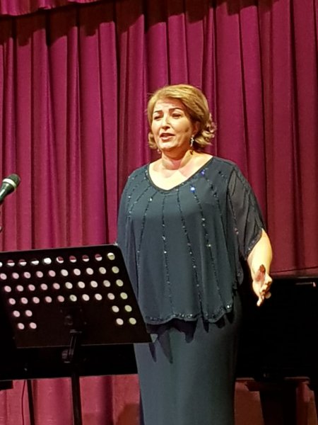 Əməkdar artist Zenfira İsmayılovanın solo konserti keçirilib