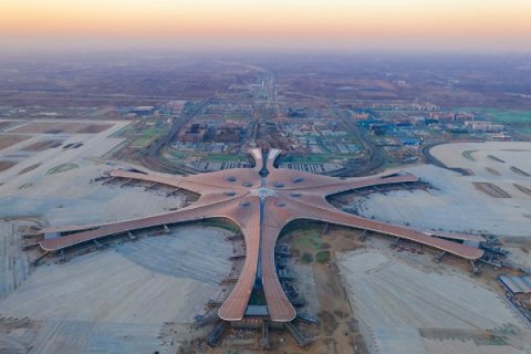 Dünyanın ən böyük aeroportu “Pekin Dasin”də sınaq uçuşları həyata keçirilir