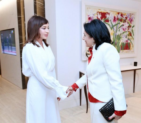 Mehriban Əliyeva Gürcüstan Prezidenti Salome Zurabişvili ilə görüşüb