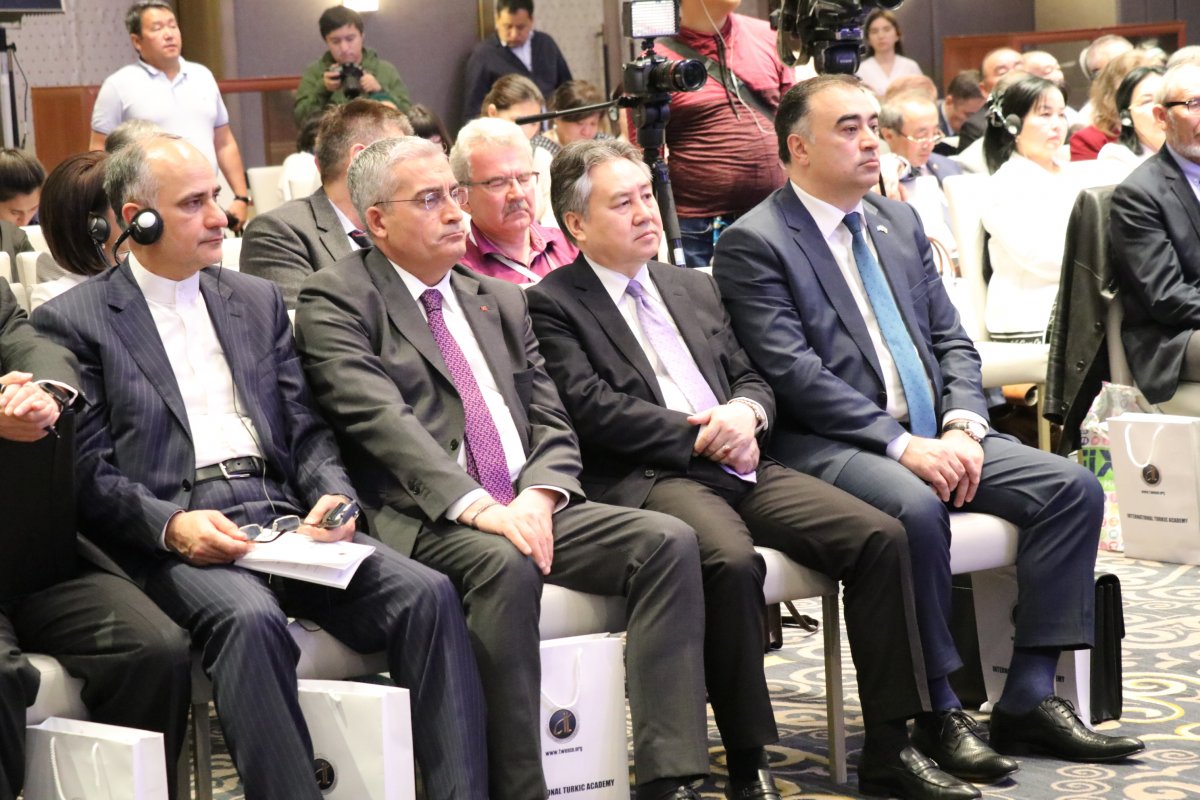 Qazaxıstanda IV “Böyük Çöl” Beynəlxalq Humanitar Forumu keçirilib