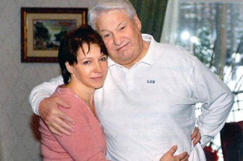 Yeltsinin istefa verdiyi gün baş verənlər: Putinin tərəddüdü, arvadının sevinci və…