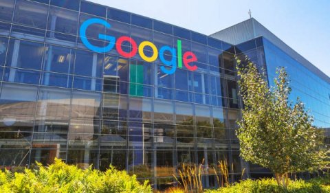 “Google” öz xidmətlərini Türkiyədən çəkə bilər