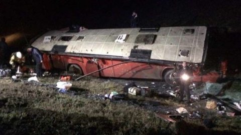 Moskva-Tbilisi reys avtobusu aşdı: ölən və yaralananlar var