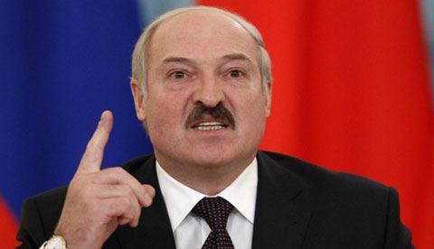 Lukaşenko Azərbaycan vətəndaşına məktub göndərdi - ŞƏKİLLƏR