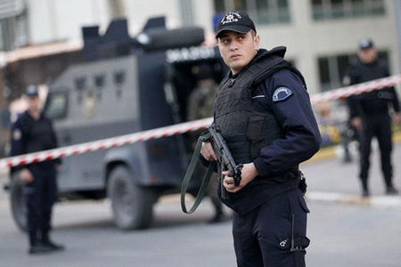 13 nəfərin öldüyü qan davası: 22 il axtarışda olan şəxsin gizləndiyi yer polisi şoka saldı 
