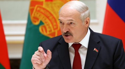 Lukaşenko: Bunu etsəm, belaruslular məni “yeyərlər”