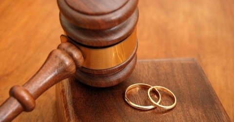 Azərbaycanda boşanmaların əsas səbəbləri açıqlanıb