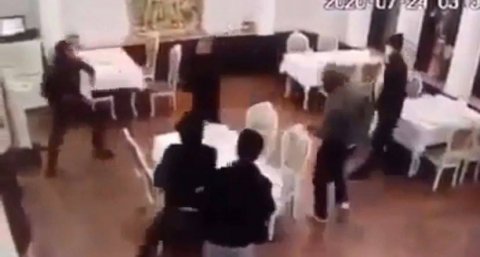 Ermənilər azərbaycanlıların restoranına basqın etdi — VİDEO