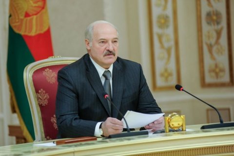 Lukaşenko müxalifəti dövlət çevrilişinə cəhddə ittiham etdi