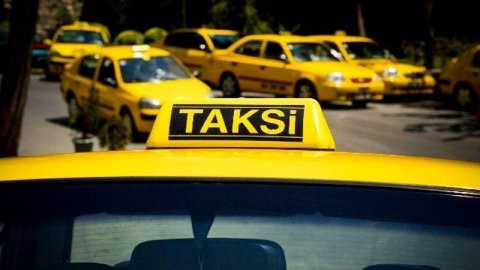 Millət vəkili: "Taksi qiymətlərini bahalaşdırmaq olmaz"