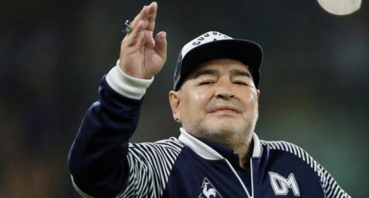 Dieqo Maradona vəfat etdi