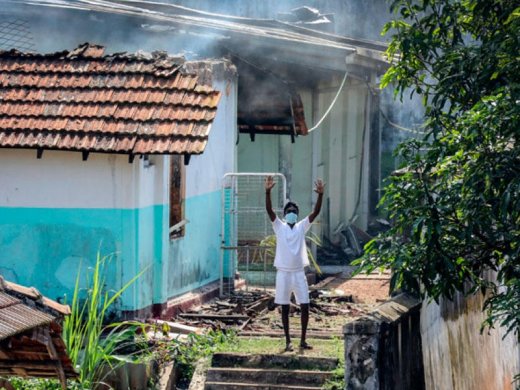 Şri-Lanka həbsxanasında dustaqlar "koronavirus" qiyamı qaldırıb