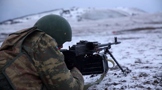 Azərbaycan Ordusunun bölmələri döyüş atışları keçirir - VİDEO