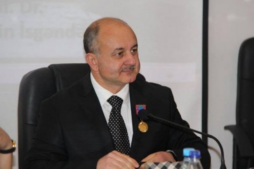 Azərbaycanlı professor Çikaqoda “İlin Alimi” seçildi