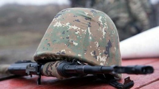 Ermənistanda zirehli maşın dərəyə aşdı, hərbçi öldü