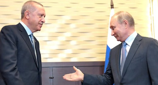 “Rusiya Türkiyədən çömçə ilə alıb, qaşıqla verir”