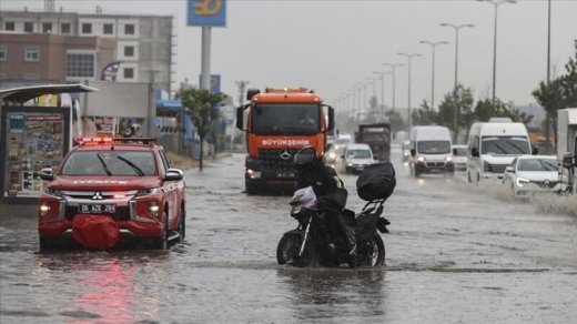 Ankaranı sel basdı