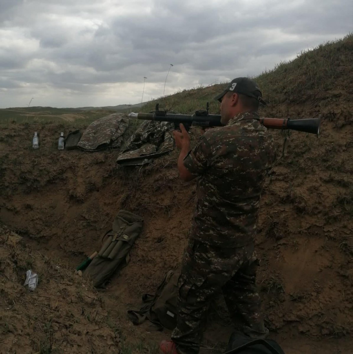 Azərbaycana qarşı döyüşməyə gələn livanlı terrorçunun səngərdən ŞƏKİLLƏRİ