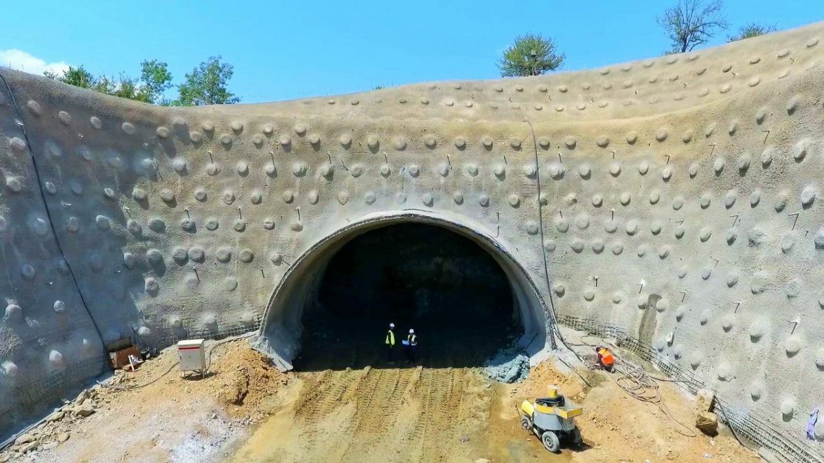Füzuli-Şuşa yolunda tunellərin inşasına başlanıldı - ŞƏKİL