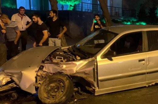 Bakıda sürücü qəza törədərək hadisə yerindən qaçıb - ŞƏKİL