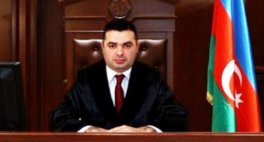 Ana-ata qızlarını öldürən hakimi bağışladı: “Şikayətimiz yoxdur” Ana-ata qızlarını öldürən hakimi bağışladı: “Şikayətimiz yoxdur”