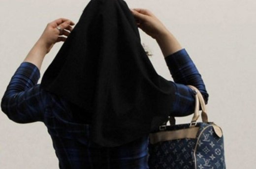 “Qəlbim çox sınıb” - İrana oxumağa gedən qızı mollalar zorladı