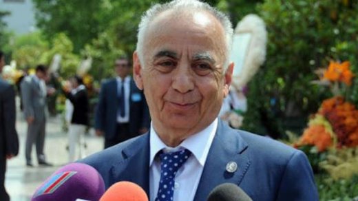"Hacıbala Abutalıbov çox vaxt sərəncam imzalayırdı, sonradan isə onu ləğv edirdi" "Hacıbala Abutalıbov çox vaxt sərəncam imzalayırdı, sonradan isə onu ləğv edirdi"