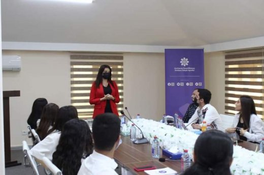 Medianın İnkişafı Agentliyində könüllülərlə görüş keçirilib - ŞƏKİLLƏR Medianın İnkişafı Agentliyində könüllülərlə görüş keçirilib - ŞƏKİLLƏR