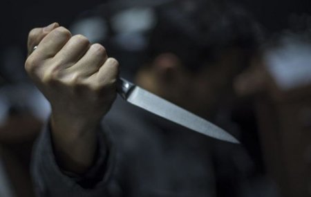 Sevgilisinin boğazını kəsən kişidən yeni xəbər Sevgilisinin boğazını kəsən kişidən yeni xəbər