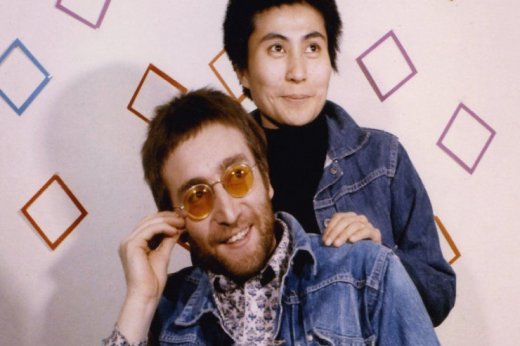 Cen Lennonun tarixi müsahibəsinin kasetləri hərraca çıxarıldı