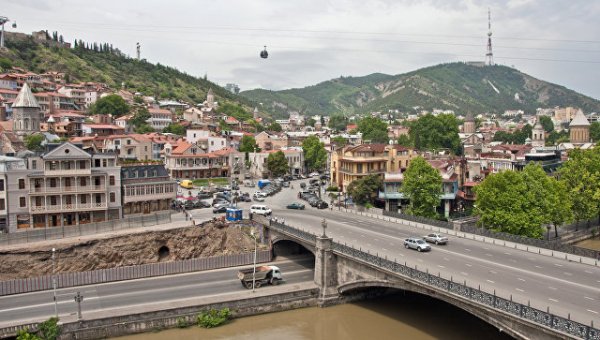 Prezidentin kürəkəni güllələndi